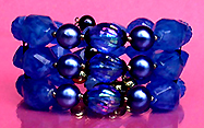 a beautiful vintage costume jewelry crystal rhinestone bracelet