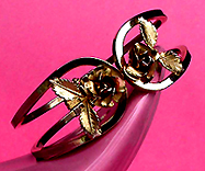 a beautiful vintage costume jewelry crystal rhinestone bracelet