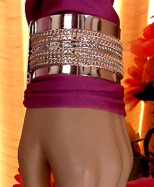 a beautiful vintage costume jewelry bracelet unsigned
