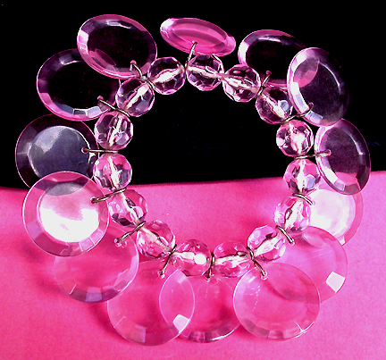 a beautiful vintage costume jewelry bracelet unsigned