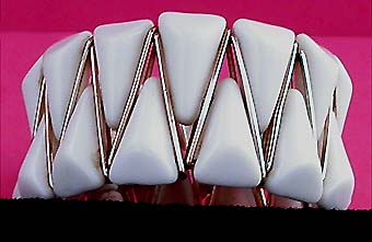 a beautiful vintage costume jewelry bracelet unsigned