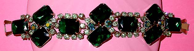 a beautiful vintage costume jewelry rhinestone bracelet