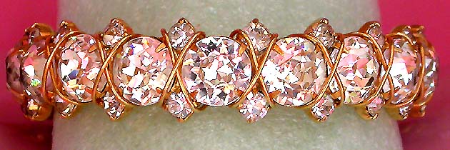 a beautiful vintage costume jewelry rhinestone bracelet
