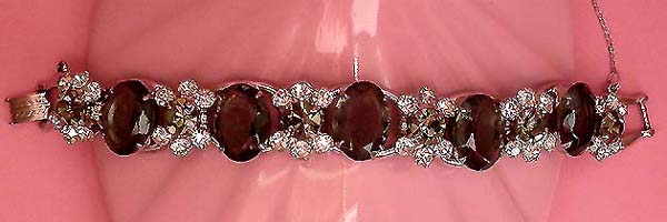 a beautiful vintage costume jewelry rhinestone bracelet