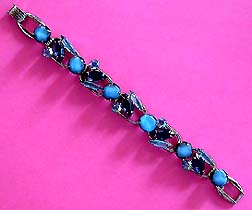 a beautiful vintage costume jewelry Juliana vintage bracelet