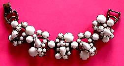 a beautiful vintage costume jewelry vintage Crown Trifari vintage bracelet