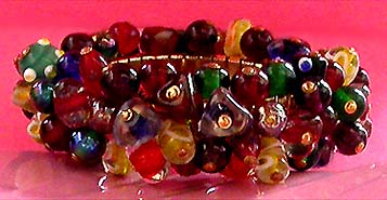 a beautiful vintage costume jewelry bracelet unsigned