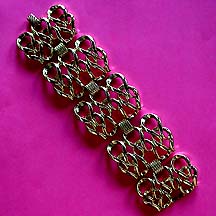 a beautiful vintage costume jewelry vintage Juliana vintage bracelet