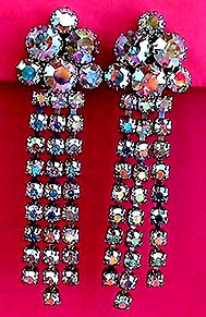 a beautiful vintage costume jewelry earrings unsigned