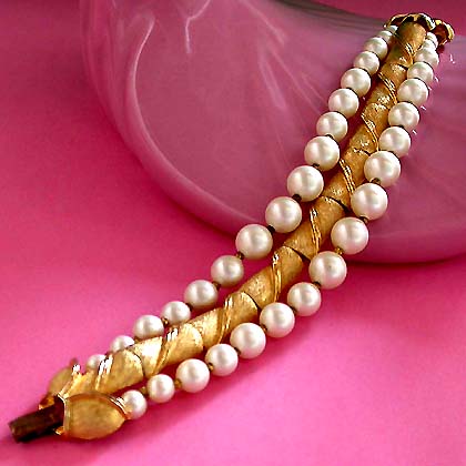 a beautiful vintage costume jewelry bridal necklaces