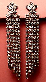 a beautiful vintage costume jewelry Juliana earrings unsigned