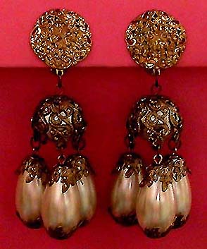 a beautiful vintage costume jewelry bridal earrings