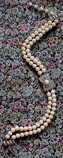 a beautiful vintage costume jewelry bridal necklaces