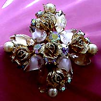 a beautiful vintage costume jewelry Juliana earrings unsigned