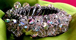 a beautiful vintage costume jewelry earrings unsigned