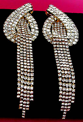 a beautiful vintage costume jewelry bridal necklaces
