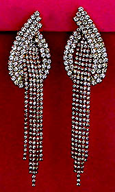 a beautiful vintage costume jewelry Juliana earrings unsigned