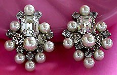 a beautiful vintage costume jewelry Juliana earrings unsigned