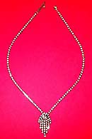a beautiful vintage costume bridal jewelry necklace Unsigned