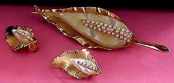 a beautiful vintage costume jewelry parure