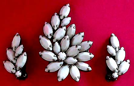 a beautiful vintage costume jewelry parure