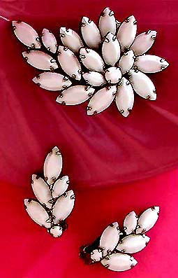 a beautiful vintage costume jewelry parure