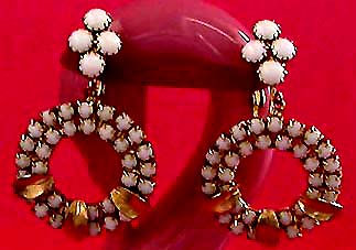 a beautiful vintage costume jewelry bridal necklaces
