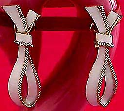 a beautiful vintage costume jewelry bridal necklaces