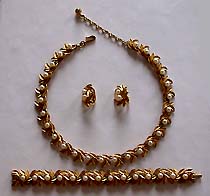 a beautiful Weiss vintage costume jewelry necklace and earrings