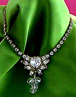 a beautiful vintage costume jewelry Juliana necklace