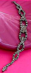 a beautiful vintage costume jewelry crystal rhinestone bracelet