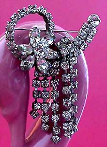 a beautiful vintage costume jewelry bridal necklaces