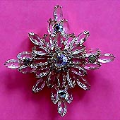 a beautiful vintage costume jewelry necklace Coro