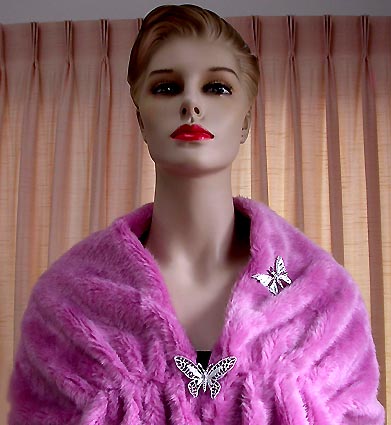 a beautiful vintage costume jewelry bridal brooch