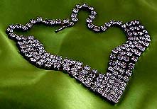 a beautiful vintage costume jewelry earrings unsigned