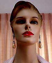 a beautiful vintage costume jewelry earrings unsigned