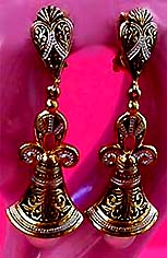 a beautiful vintage costume jewelry bridal necklaces