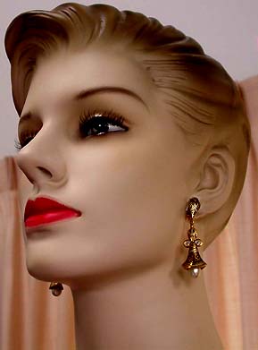 a beautiful vintage costume jewelry bridal earrings