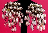 a beautiful vintage costume jewelry Hobe Bridal necklace unsigned