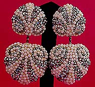 a beautiful vintage costume jewelry earrings unsigned