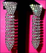 a beautiful vintage costume jewelry Juliana necklace