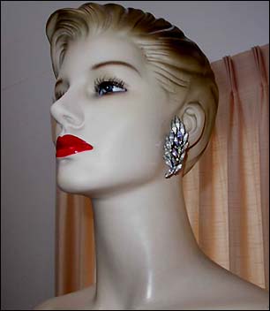 a beautiful vintage costume jewelry bridal necklaces