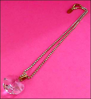 a beautiful vintage costume jewelry necklace unsigned