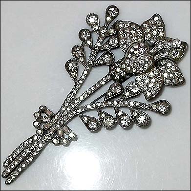 a beautiful vintage costume jewelry bridal brooch