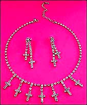 a beautiful vintage costume jewelry Juliana earrings unsigned