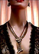 a beautiful vintage costume jewelry earrings unsigned