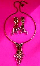 a beautiful vintage costume jewelry earrings unsigned
