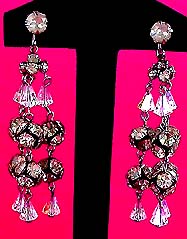 a beautiful vintage costume jewelry earrings unsigned