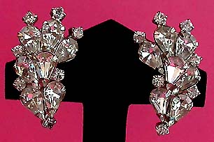 a beautiful vintage costume jewelry bridal necklaces