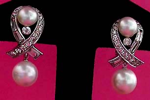 a beautiful vintage costume jewelry bridal necklaces